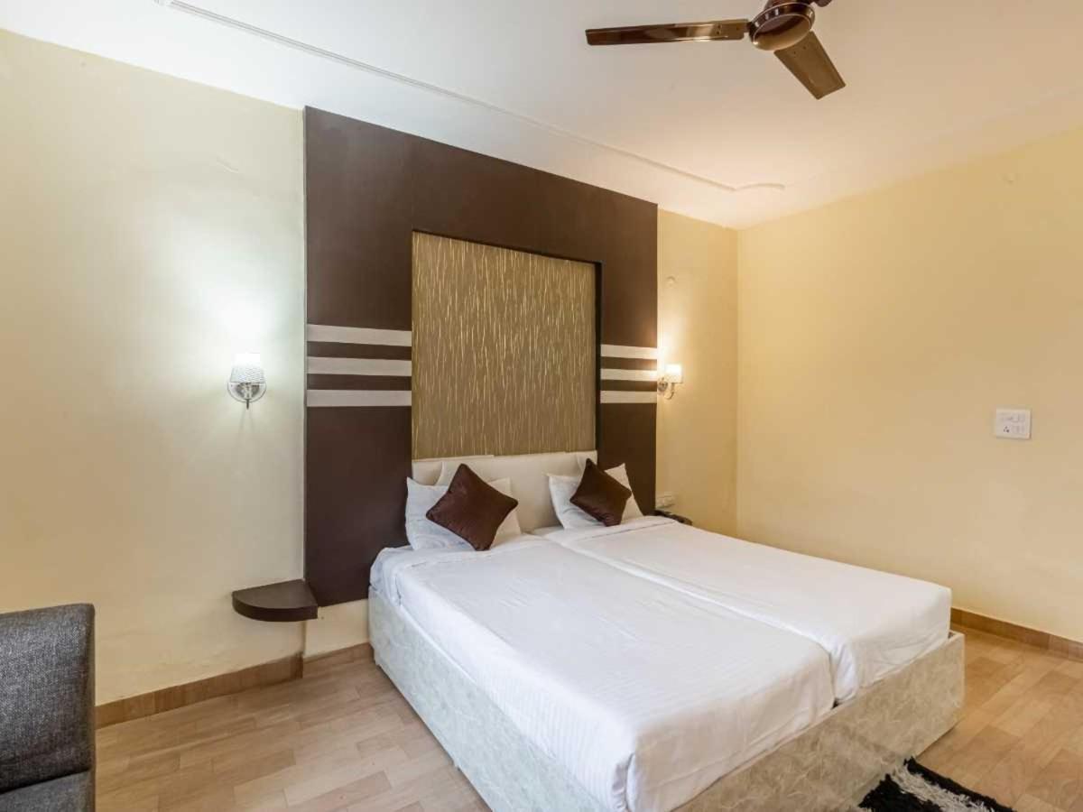 Mukund Madhav Royals Lucknow Hotel Exterior photo